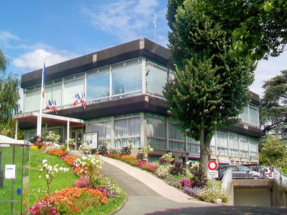 Chalet de la porte jaune wikipedia