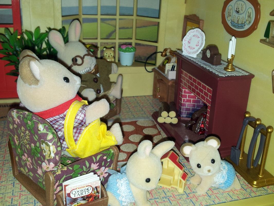 Sylvanian thatched cottage
