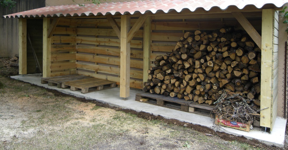 Abri exterieur bois
