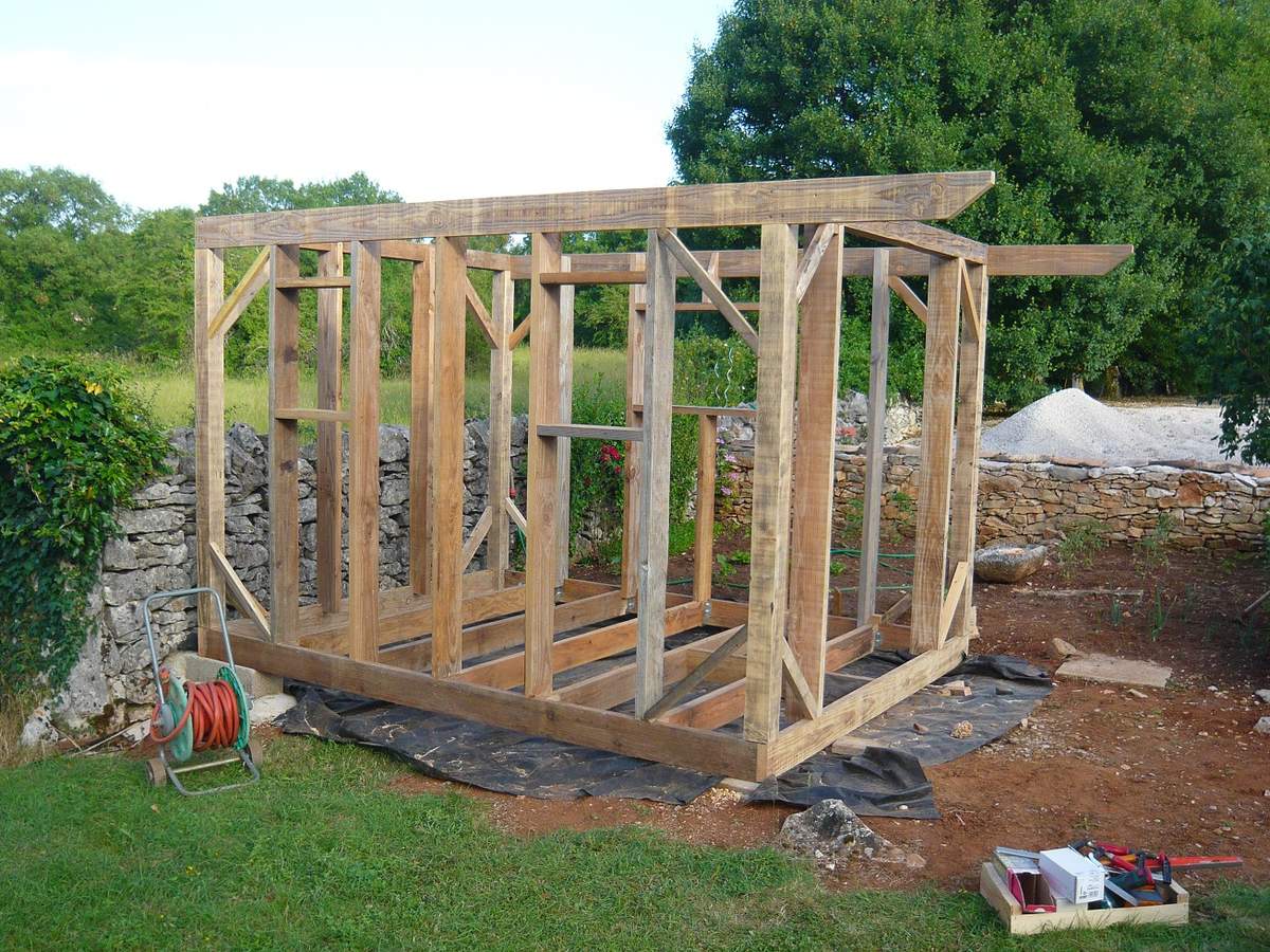 Construire une cabane de jardin
