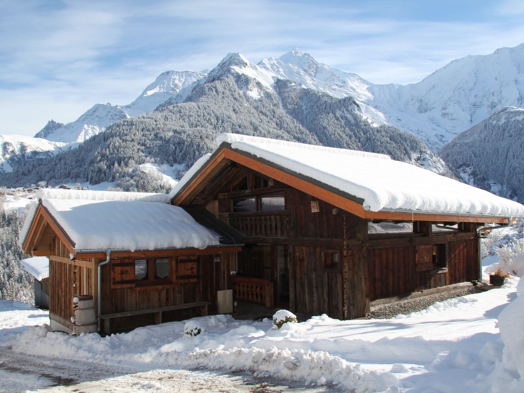 Chalet montagne ski aux pieds
