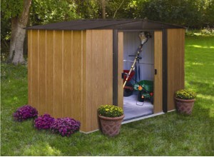 Cabane de jardin pvc imitation bois
