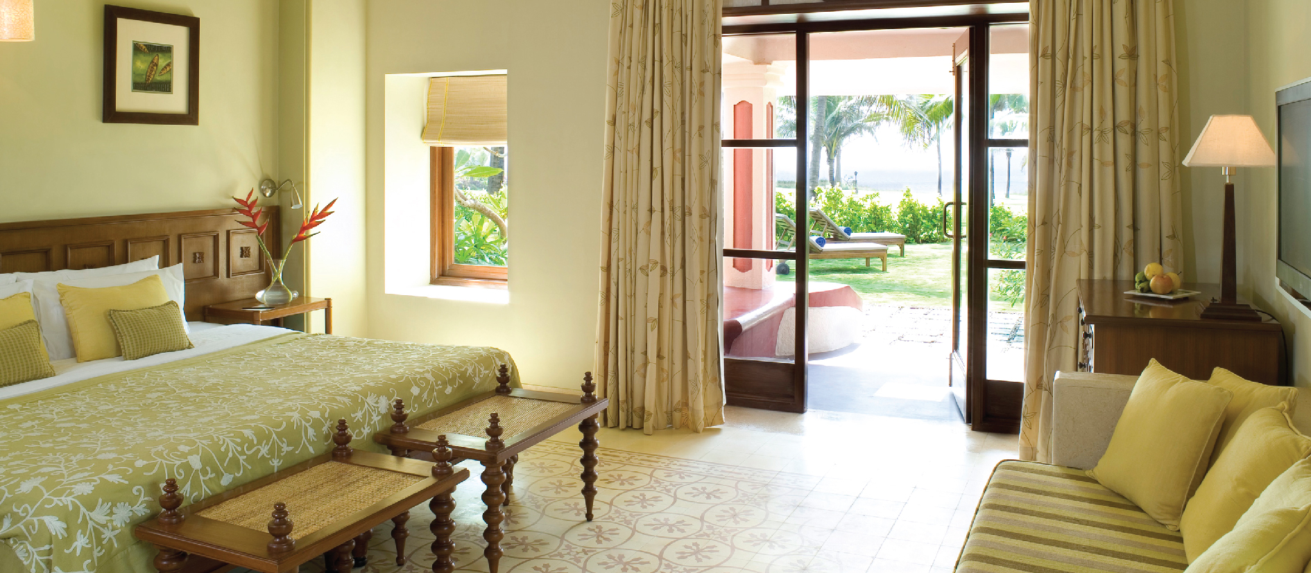 Premium indulgence cottage garden view taj fort aguada