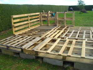 Abris de jardin en palette bois
