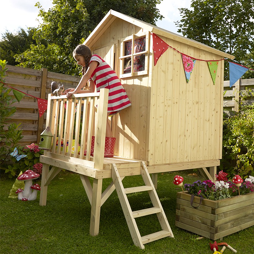 Cabane de jardin jolie
