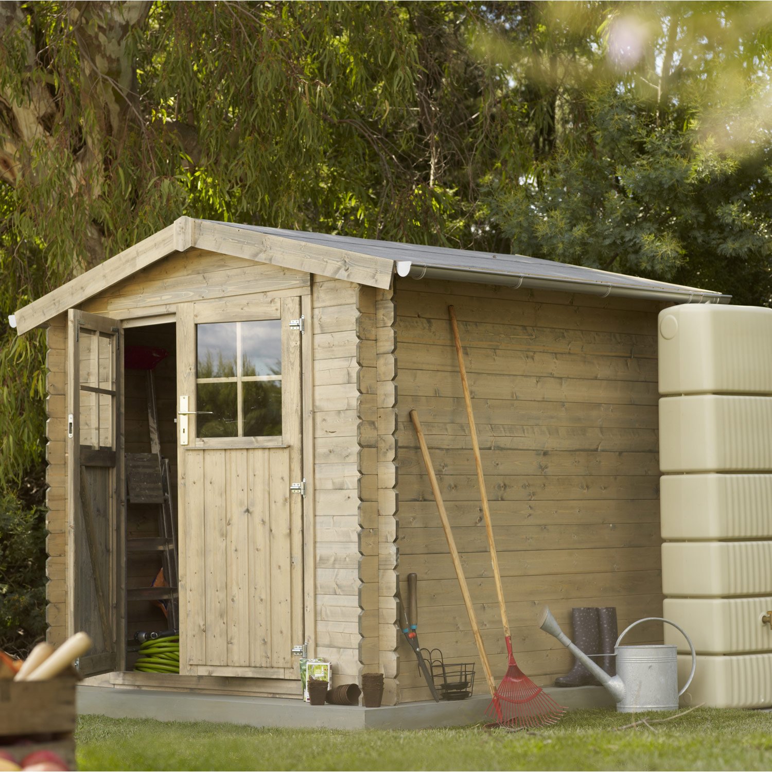 Petit chalet jardin
