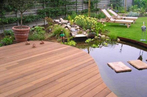 Abri jardin zone naturelle
