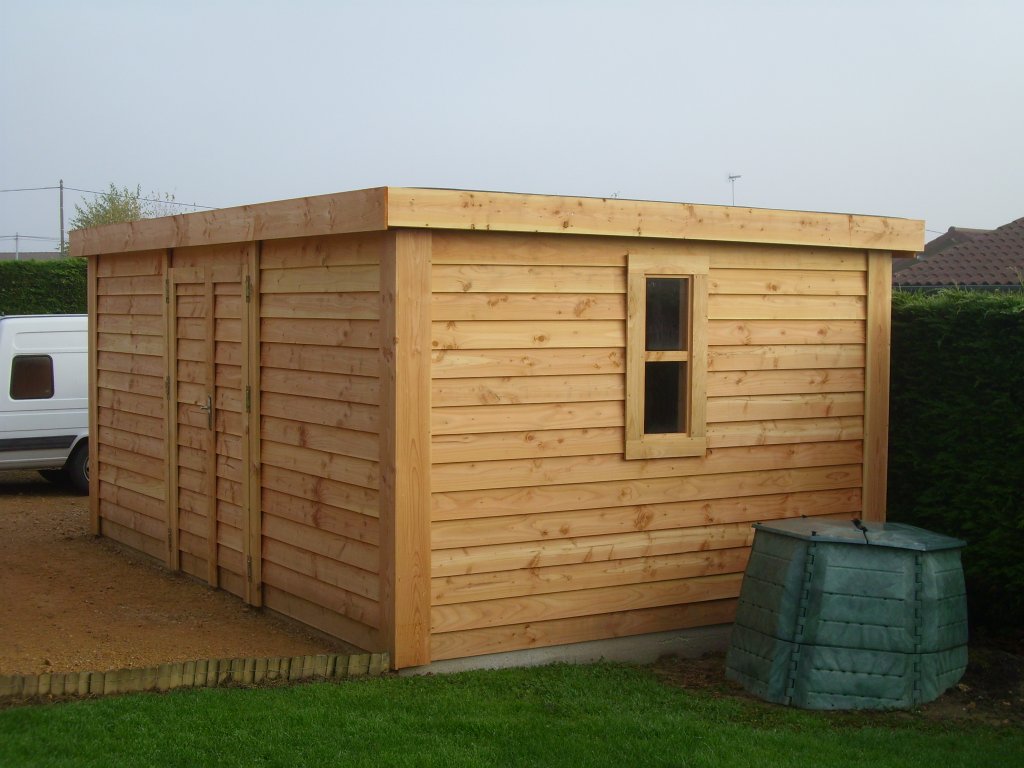 Abris de jardin en clin pvc
