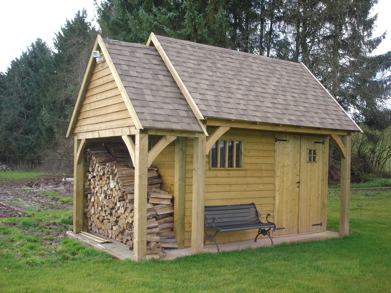 Abri de jardin en bois hokki 5 m2 ép. 28 mm
