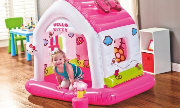 Cabane jardin hello kitty