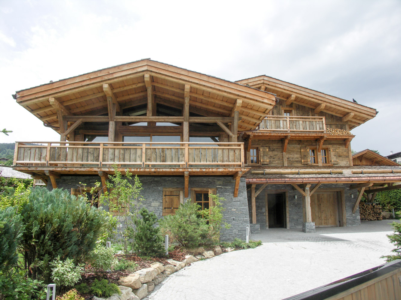 Construction chalet savoyard bois
