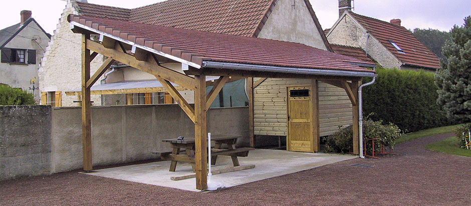 Abri bois maison
