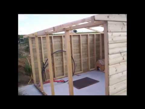 Construction d'abri de jardin en bois
