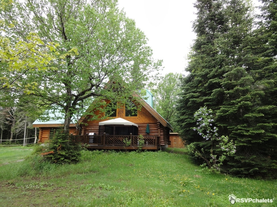 Chalet louer lac quenouille