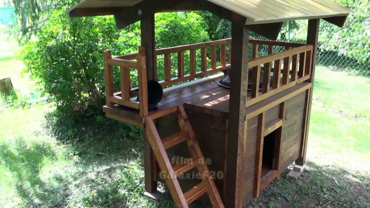 Cabane de jardin pour chat
