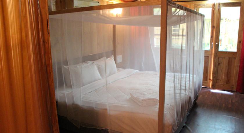 Neptune point premium cottages goa