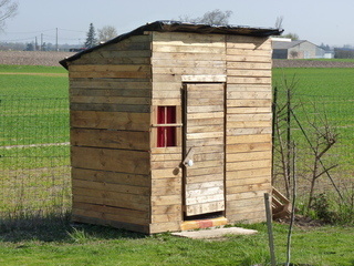 Construire sa cabane de jardin en palette
