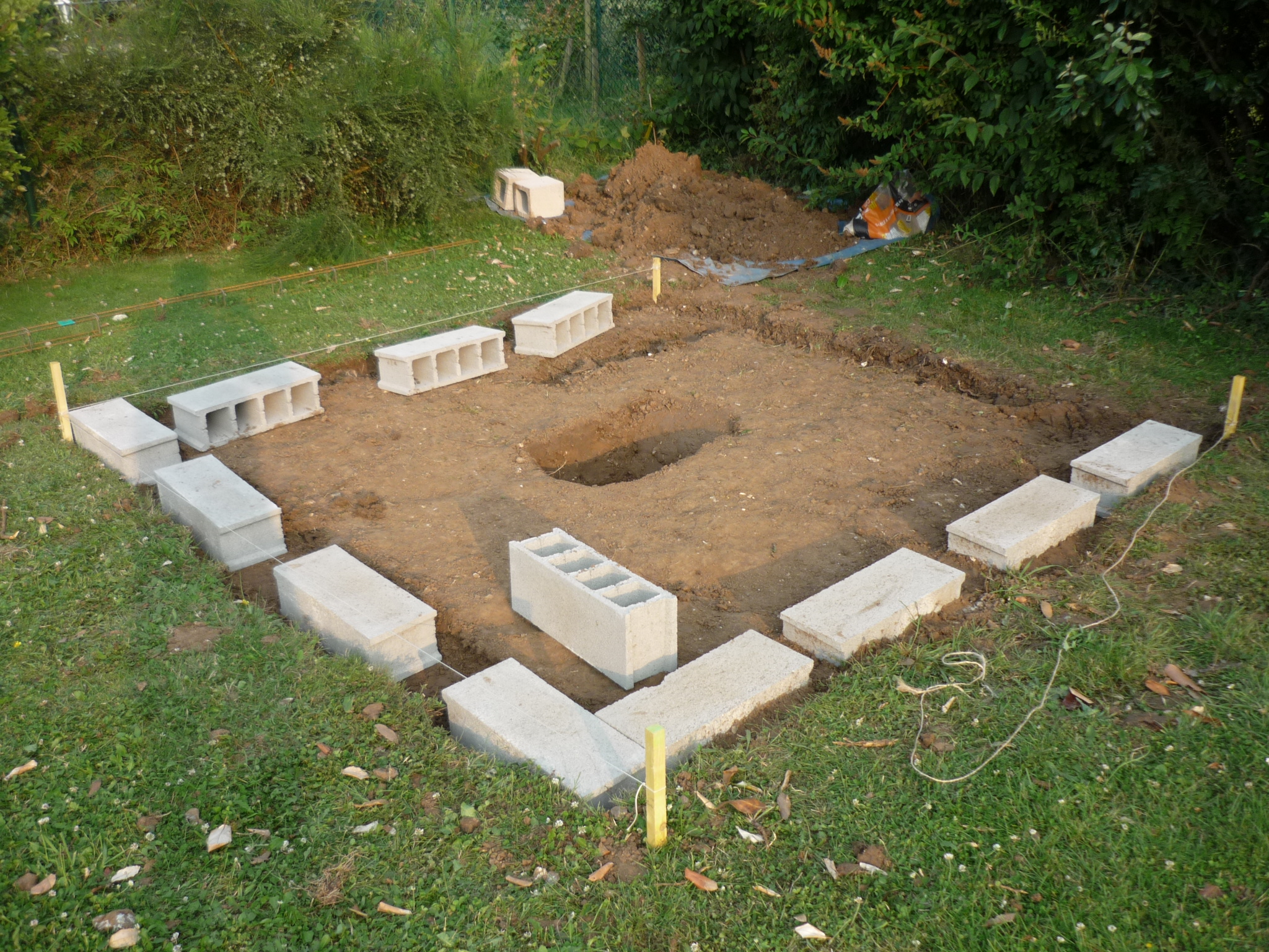 Cabane de jardin sol
