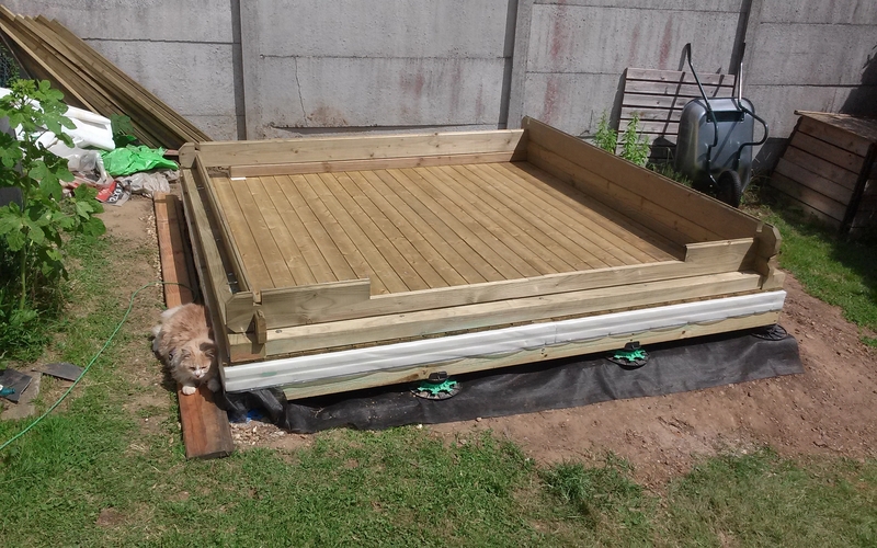 Abri de jardin installation
