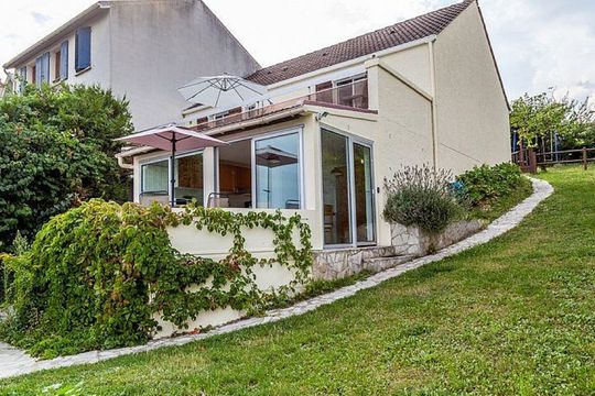 Cottage suresnes