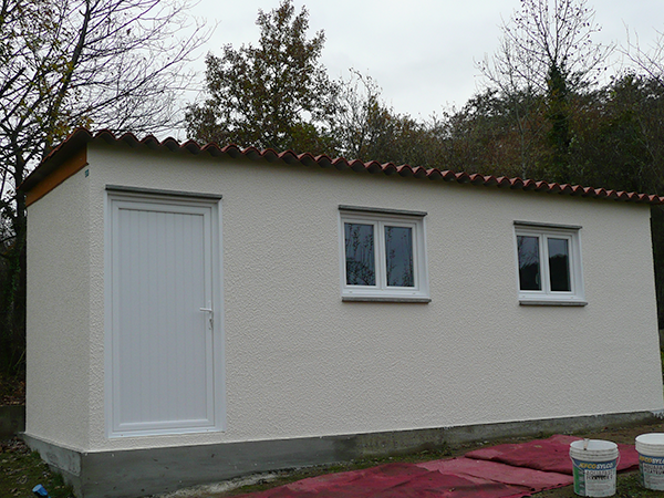 Cabane jardin beton
