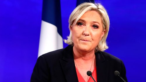 Marine le pen chalet du lac