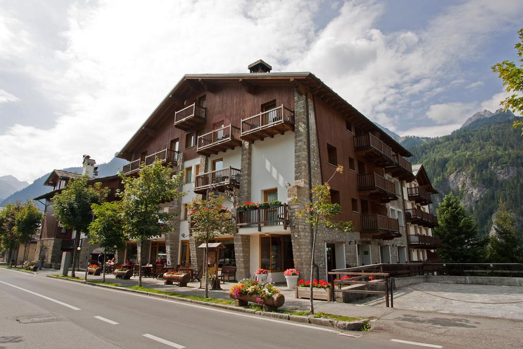 Chalet residence