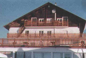 Chalet arc-en-ciel