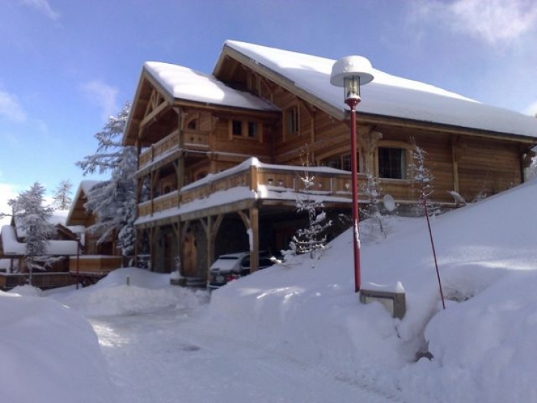 Location chalet 12 personnes alpes du sud