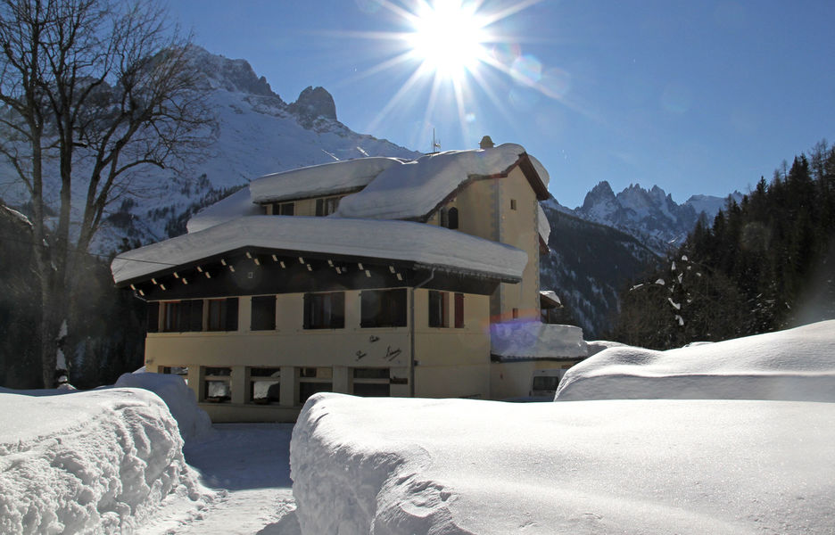 Montroc le planet chalet pierre semard