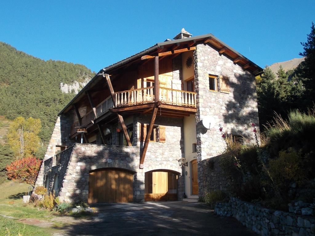 Chalet avec etang de peche prive somme