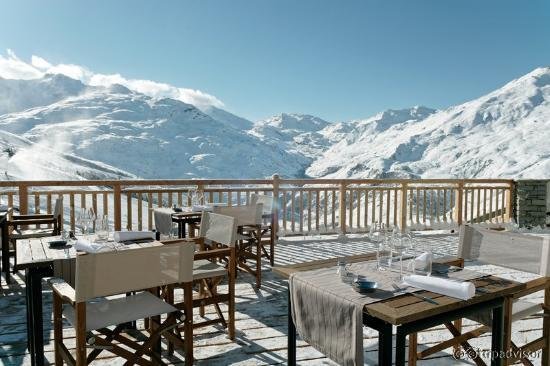 Chalet hotel spa les menuires