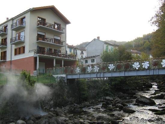 Le chalet hotel