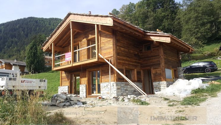 Petit chalet a vendre