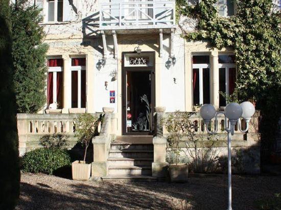 Hotel chalet fleuri