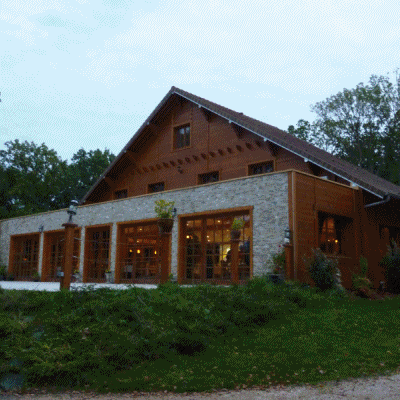 Chalet en rondins de bois en kit