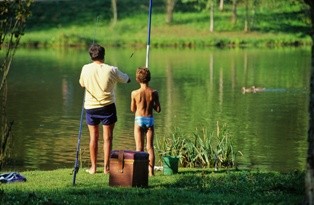 Etang de peche avec chalet a louer