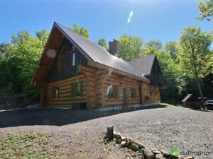 Chalet bois rond a vendre laurentides