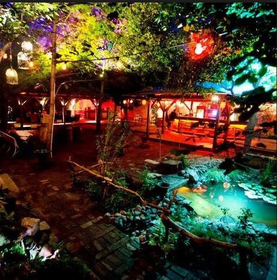 Le chalet nightclub