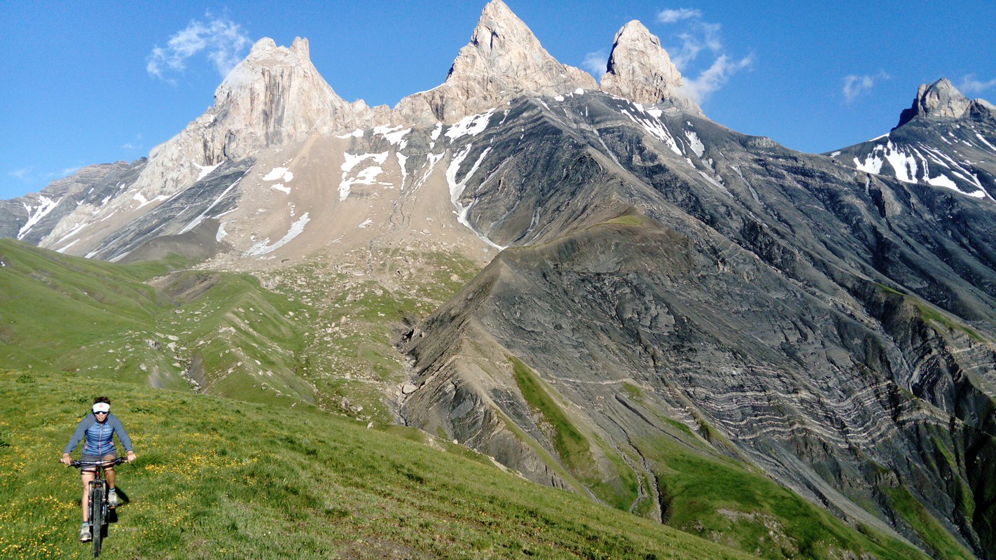 Chalet des aiguilles le chalmieu 73530 montrond