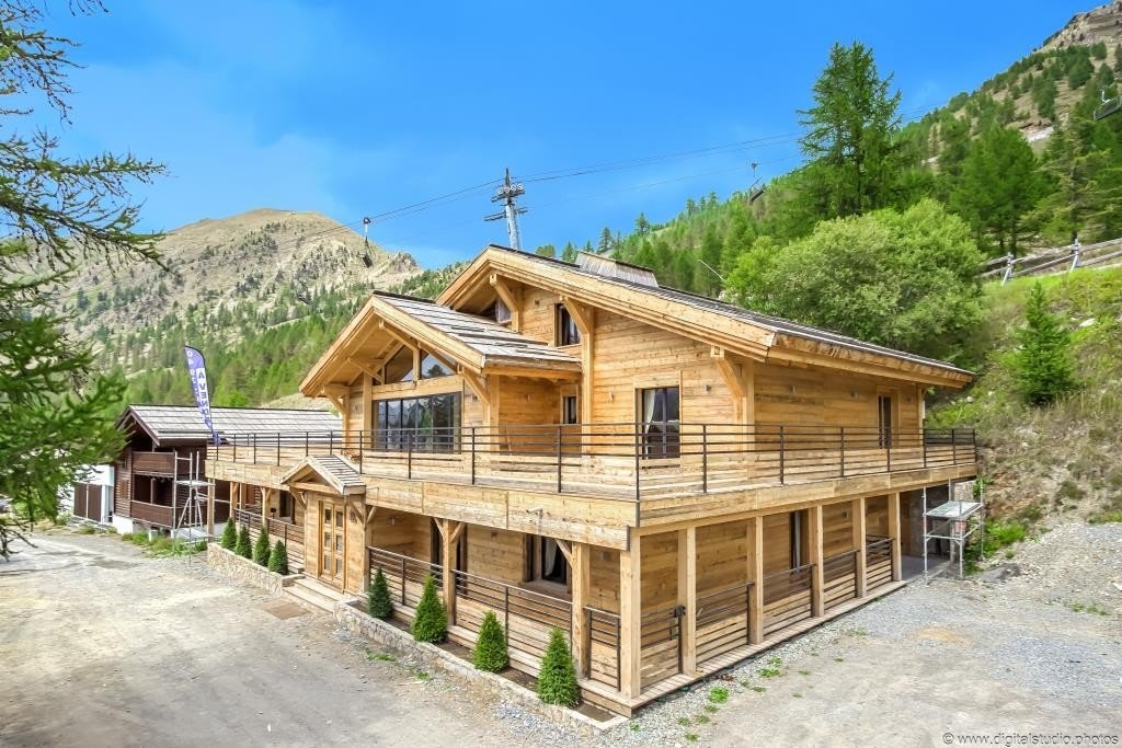 Vente chalet isola 2000