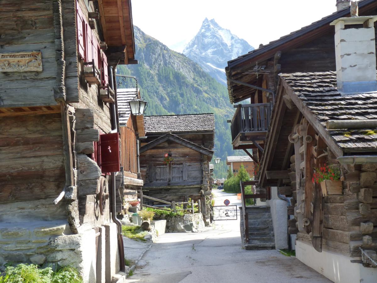 Chalet des alpes lens