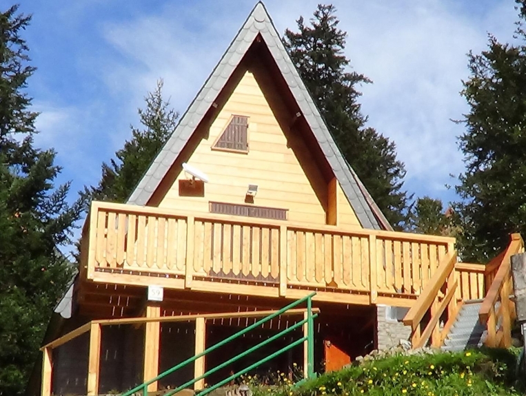 Chalet guzet neige