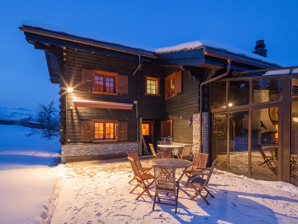 Grand chalet a louer pour 20 personnes