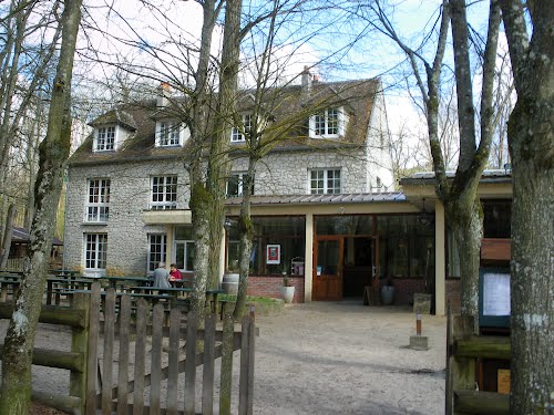 Chalet jobert larchant