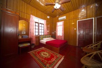 Flora bay chalet