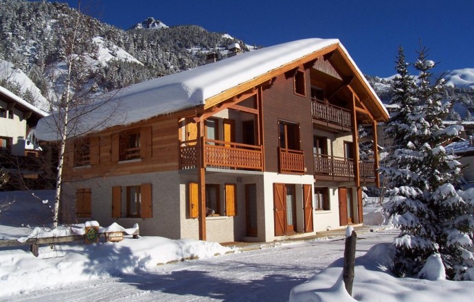 Gite le petit chalet ceillac