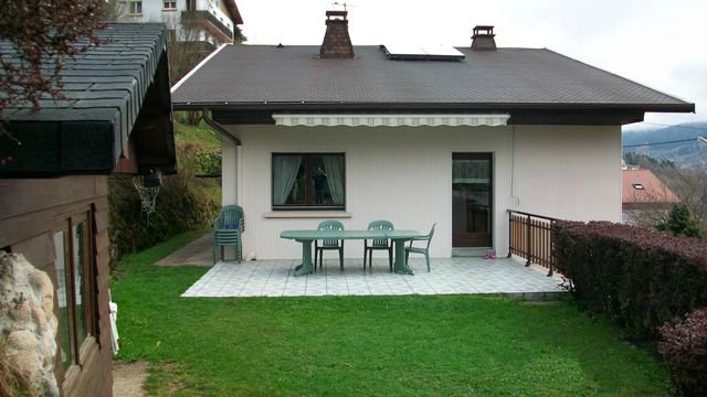 Chalet a vendre a la bresse
