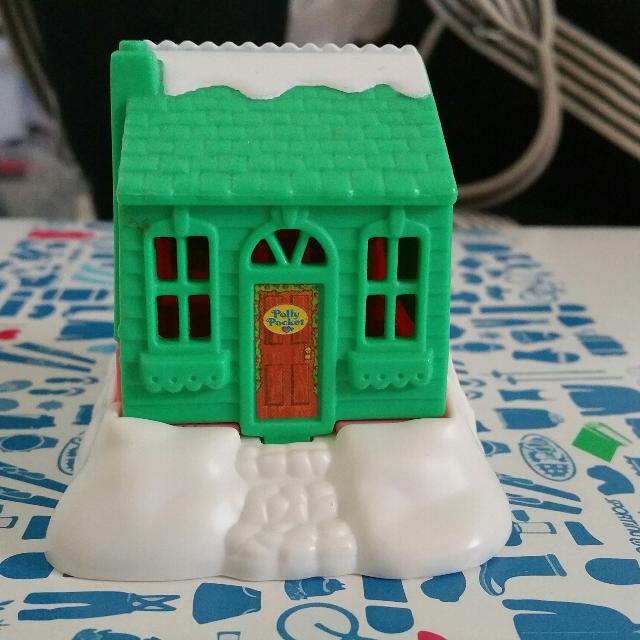 Polly pocket chalet