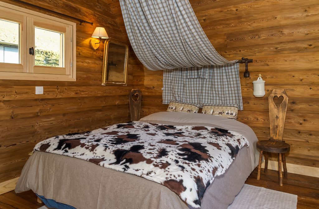Chalet des loups chatel